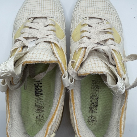 Nike Air Max Light Tan Sneakers - Picture 8 of 9